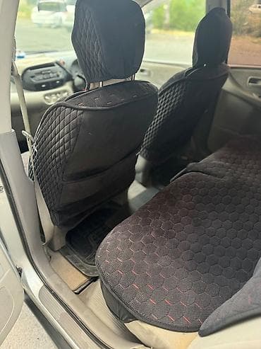 авто byd: Nissan Almera Tino: 2000 г., 1.8 л, Автомат, Бензин, Хэтчбэк — 10