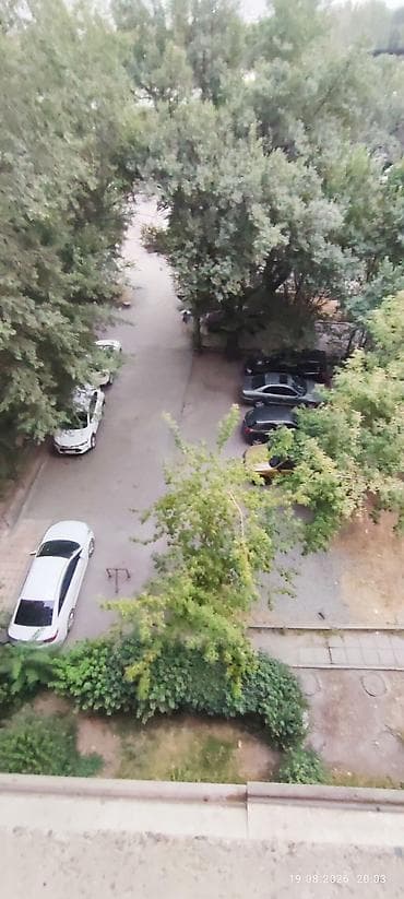 длиная: 1 комната, 40 м², Восток-5 мкр 106 серия, 5 этаж, Старый ремонт — 8