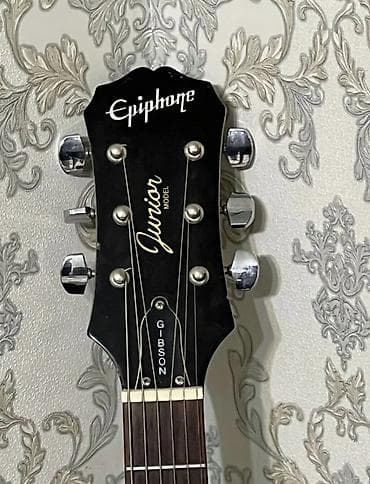 Музыкальные инструменты: Электрогитара Gibson Epiphone Junior + комбик - Модель: Epiphone Les — 4