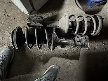 step 2: Комплект амортизаторов Toyota Б/у — 1