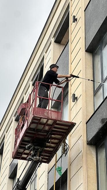 Уборка территории: Уборка территории, Мойка фасада — 4