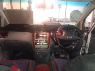 обмен машинами с доплатой: Toyota Ipsum: 2001 г., 2.4 л, Автомат, Бензин, Минивэн — 8