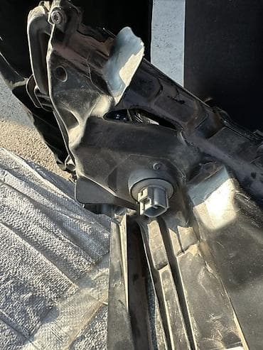 highlander 2012: Передняя левая фара Toyota 2021 г., Б/у, Оригинал — 5