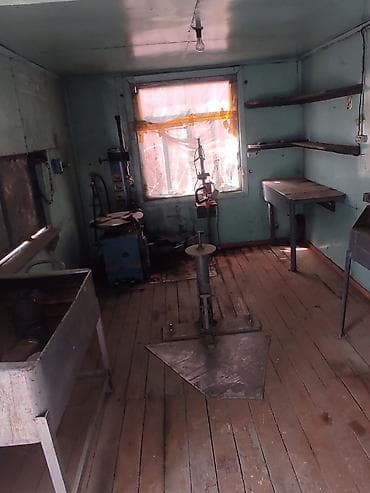 ош вагон: Бытовка/вагончик из металлопрофиля и дерева. Характеристики: - Каркас — 7