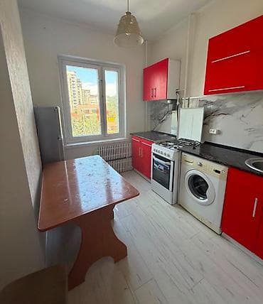 2 комнаты, 48 м², Дордой Плаза ТРЦ 105 серия, 3 этаж, Евроремонт