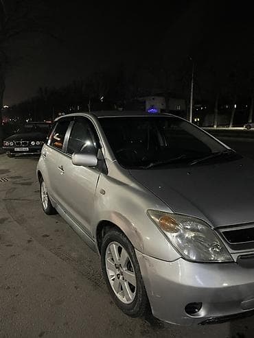 corolla e150: Toyota Ist: 2002 г., 1.5 л, Автомат, Бензин, Хэтчбэк — 2