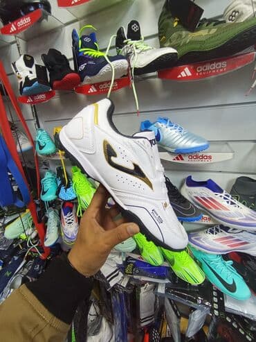 спортивное оборудование: Мужские кроссовки, 41, Joma, Новый, цвет - Белый, Платная доставка — 9