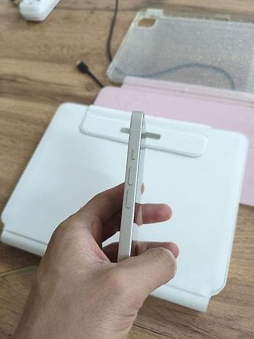 iphon 5: IPhone 14, Новый, 256 ГБ, Белый, Зарядное устройство, Чехол, Кабель, 85 % — 6