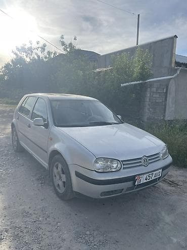 Volkswagen Golf: 1998 г., 1.6 л, Кол менен иштөөчү, Бензин, Хетчбек lalafo.kg да Volkswagen Golf: 1998 г., 1.6 л, Кол менен иштөөчү, Бензин, Хетчбек