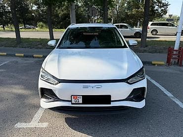 byd e7 цена: BYD E2: 2023 г., Электромобиль, Хэтчбэк — 2