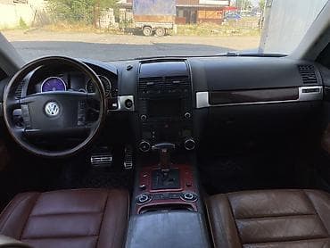 2 4 д: Volkswagen Touareg: 2005 г., 5 л, Автомат, Дизель, Кроссовер — 8