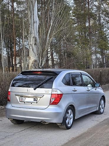 шаттл хонда: Honda Edix: 2005 г., 2 л, Автомат, Бензин, Минивэн — 4