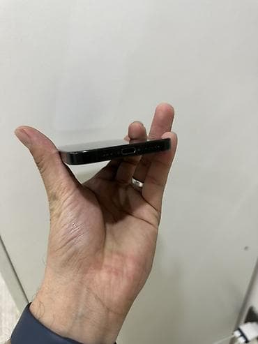 фотоаппарат instax: IPhone 16 Pro, Б/у, 128 ГБ, Черный, Зарядное устройство, Защитное стекло, Чехол, 92 % — 7