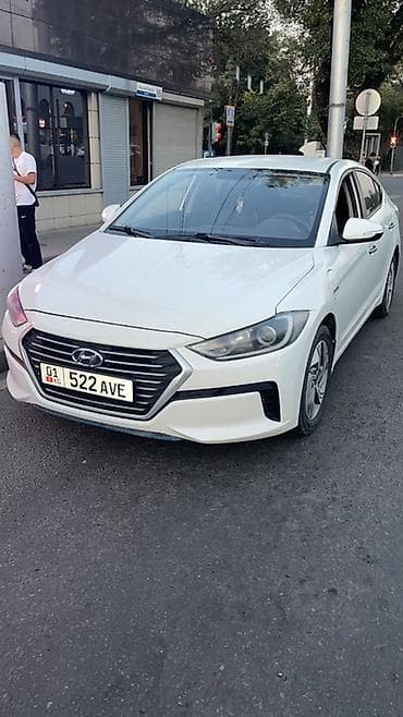 Hyundai Elantra: 2019 г., 1.6 л, Автомат, Гибрид, Седан — 1