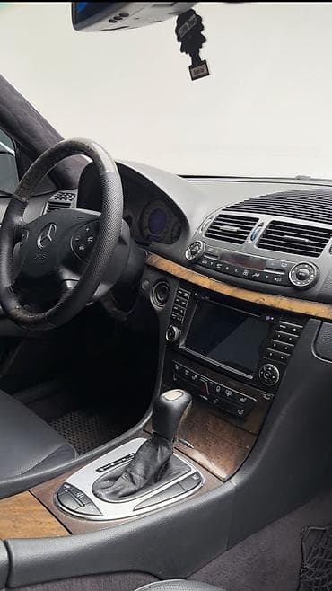 Продажа авто: Mercedes-Benz E-Class: 2002 г., 5 л, Автомат, Бензин, Седан — 8