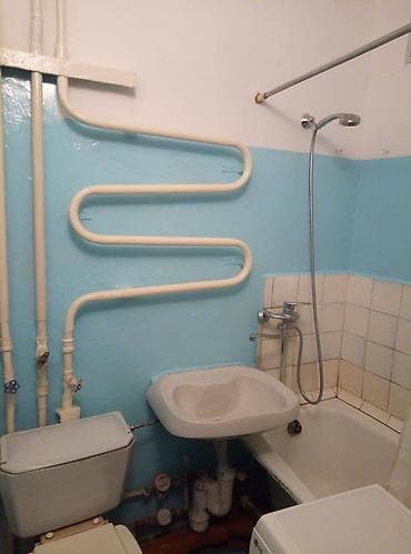 2 комнаты, 42 м², 6 мкр 104 серия, 1 этаж, Старый ремонт — 6
