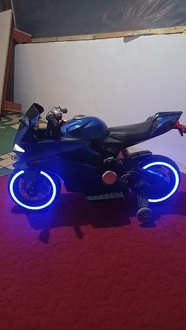 Детские самокаты: Детский электрокар — 2