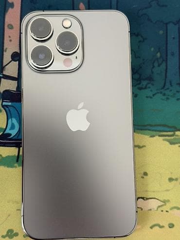 aiphone 8: IPhone 13 Pro, Б/у, 256 ГБ, Серебристый, Чехол, 77 % — 1