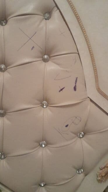 купить двуспальную кровать с матрасом бу: Двуспальная кровать, Б/у, С матрасом, длина - 220 см — 6