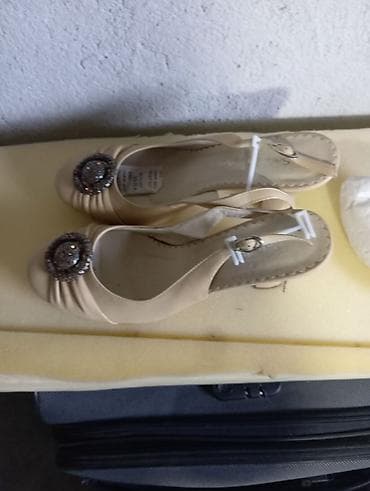 osiris d3: Женская обувь — 3 пары 1) Туфли-лодочки чёрные на высоком каблуке. - — 6