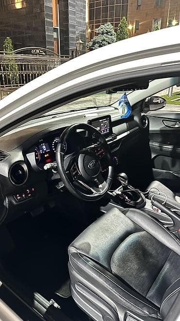 Продажа авто: Kia K3: 2019 г., 1.6 л, Бензин — 6