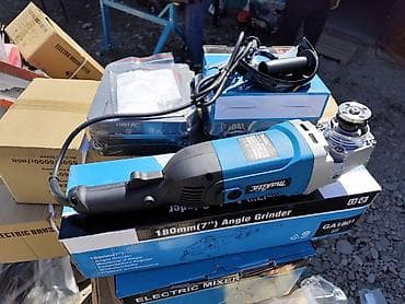 Углошлифовальная машина (болгарка) Makita GA1801 Основные