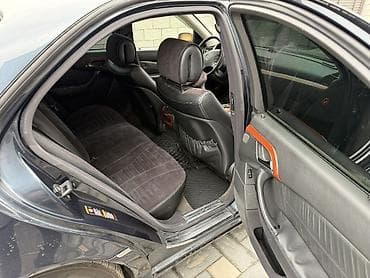 авто в такси: Mercedes-Benz S-Class: 2003 г., 5 л, Автомат, Бензин, Седан — 5