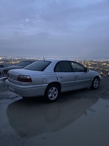 Opel Omega: 2002 г., 2.2 л, Автомат, Бензин, Седан
