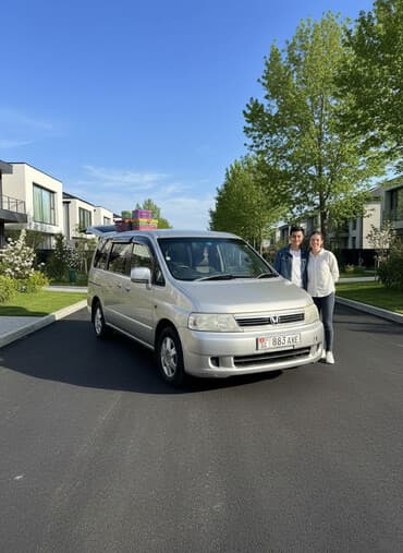 дом на обмен: Honda Stepwgn: 2005 г., 2 л, Автомат, Бензиновая, Минивэн — 2