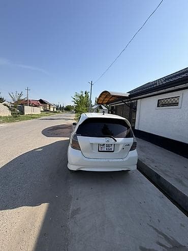 хонда истеп 1: Honda Fit: 2003 г., Автомат, Седан — 4