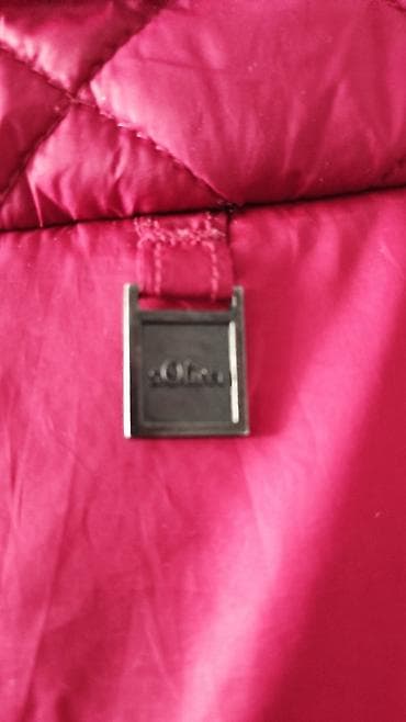 деми куртки: Стёганая женская куртка демисезонная цвета фуксии/ягодный. В отличном — 9