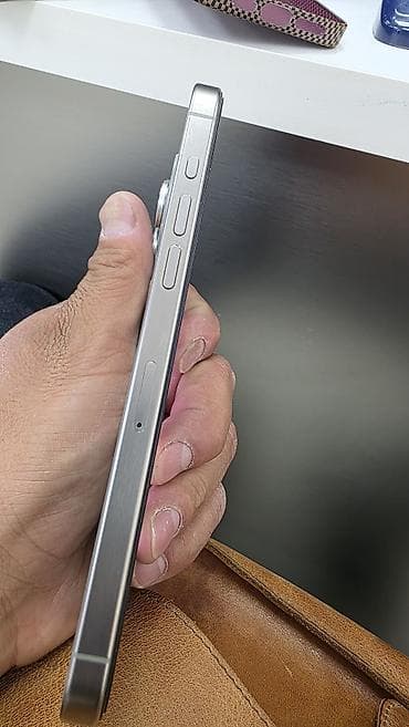 режим а2: IPhone 14 Pro, Б/у, 256 ГБ, Серебристый, Чехол, 89 % — 3