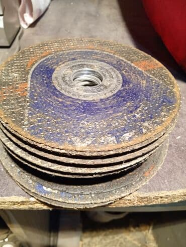 купюра доллар: Остатки дисков. Маленькие 100мм. по 10с большие 120мм. по 20с — 3