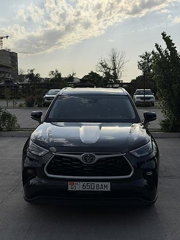 low ll: Toyota Highlander: 2021 г., 2.5 л, Автомат, Кроссовер — 2