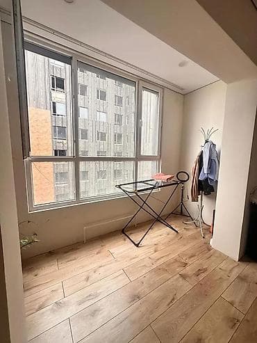 сдам комнату с хозяйкой: 30 м², С мебелью — 2