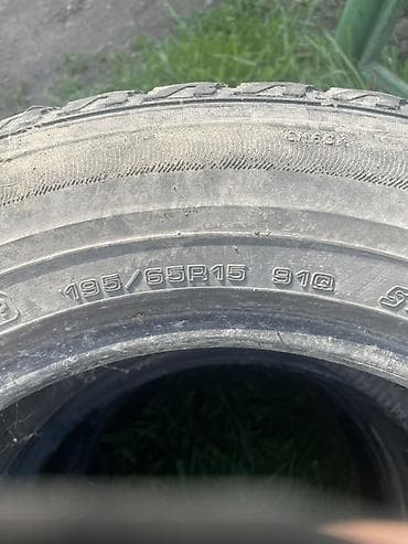 защита от ветра: СРОЧНО ‼️ ЗИМНИЕ Шина для легкового автомобиля 15 размер комплект - — 1