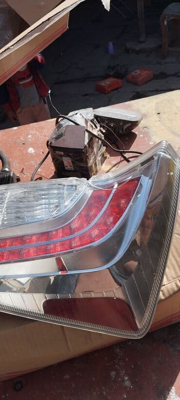 тамагочи купить в бишкеке: Задний левый стоп-сигнал Toyota — 2