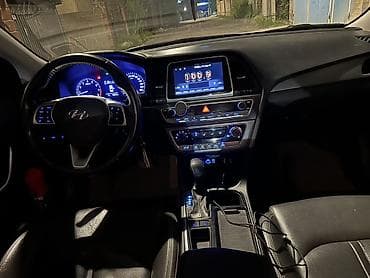 Продажа авто: Hyundai Sonata: 2018 г., 2 л, Автомат, Газ, Седан — 9