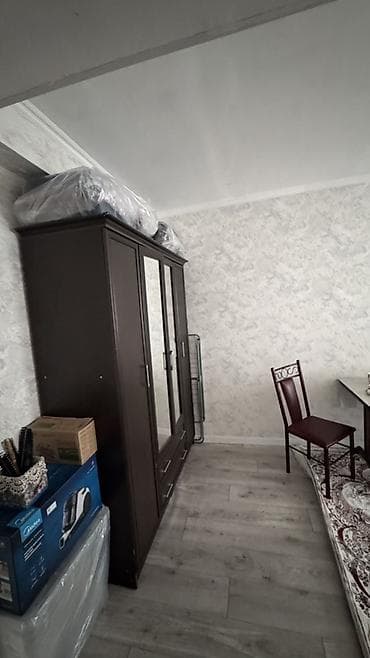 Комнаты: 1 комната, С мебелью частично — 7