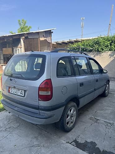 opel: Opel Zafira: 2001 г., 1.6 л, Механика, Бензин, Минивэн — 4