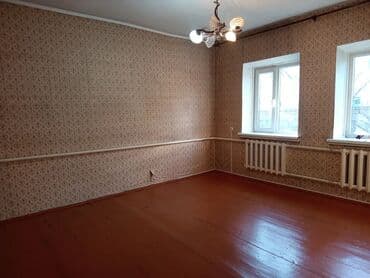продаю дом город кант село дмитриевка: 100 м², 2 комнаты, Парковка, Подвал, погреб, Забор, огорожен — 1