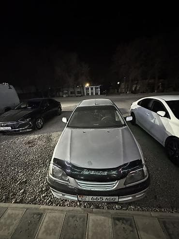 кио рио: Toyota Avensis: 1998 г., Седан — 1