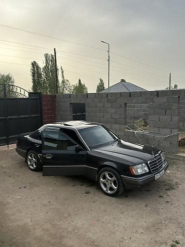 mers 210: Mercedes-Benz W124: 1993 г., 2 л, Механика, Бензин, Седан — 4