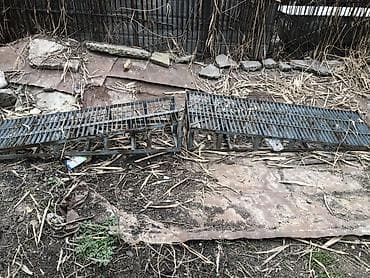 бетонный арык: Металлические пандусы/трапы из решётчатого настила - Материал — 2