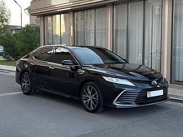 Toyota Camry: 2021 г., 2.5 л, Вариатор, Гибрид, Седан at lalafo.kg Toyota Camry: 2021 г., 2.5 л, Вариатор, Гибрид, Седан