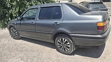 венто 1998: Volkswagen Vento: 1993 г., 1.8 л, Механика, Бензин — 2