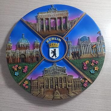 горам: Сувенирная настенная тарелка «Berlin» покупала в Германии за 13.90€ — 2