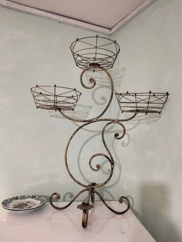 цветочный подставка для цветов: Декор для дома и сада, Самовывоз — 1