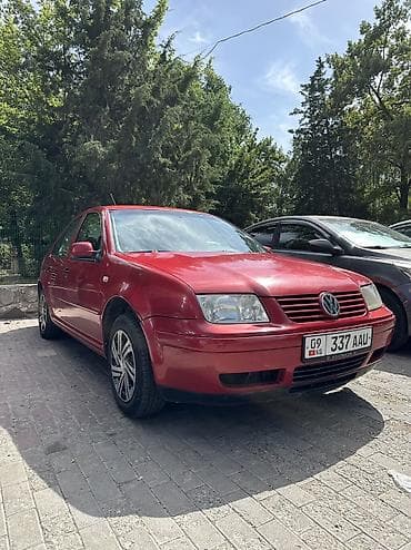 Унаа: Volkswagen Bora: 2003 г., 1.6 л, Кол менен иштөөчү, Бензин, Седан — 1