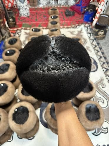 мужской шым: Кыргыз тебетей Норковая ушанка комбинированная с мехом каракуля 20000с — 3